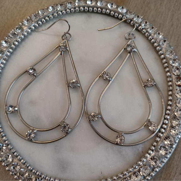 None Jewelry - Silver Open Teardrop Rhinestone Earrings